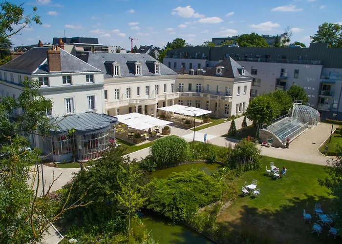 Château Belmont Tours by The Crest Collection